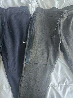 2 Nike Joggers